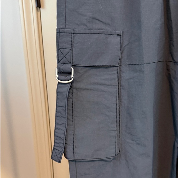 Vans Women's Dark Gray High Rise Cargo Pants - Picture 2 of 8